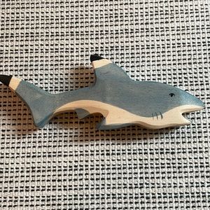 Holztiger wooden shark- used